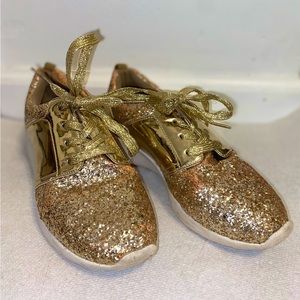 LINK size 3 gold glitter sneakers